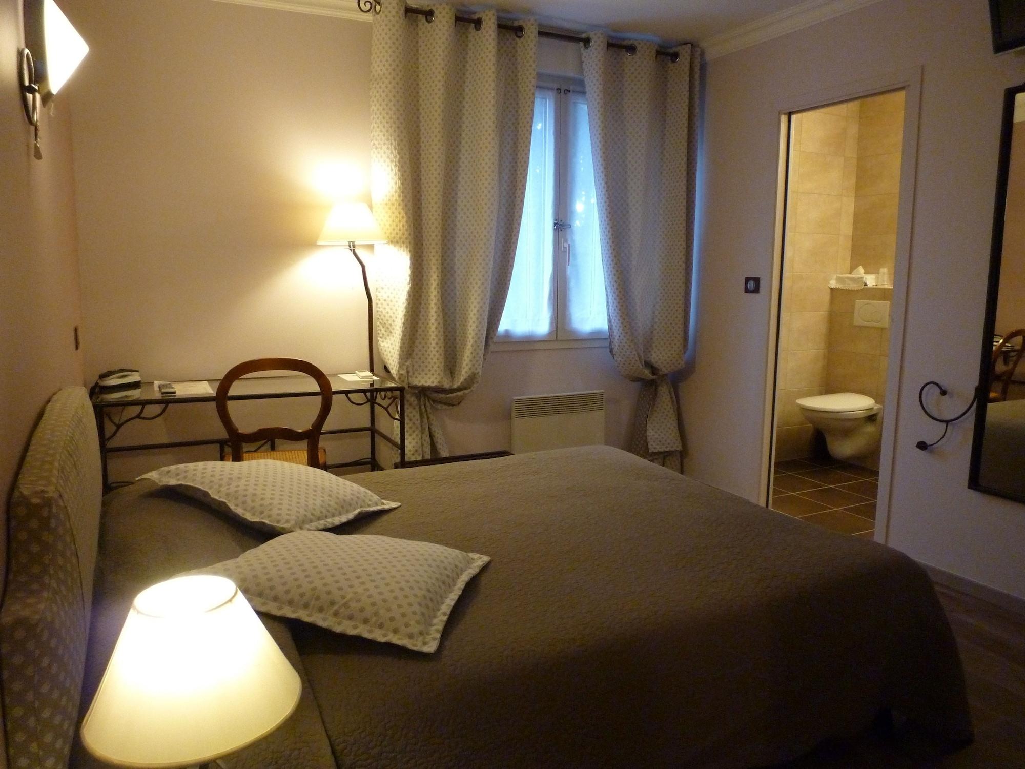 Ulysse Centre Hotel 3*
